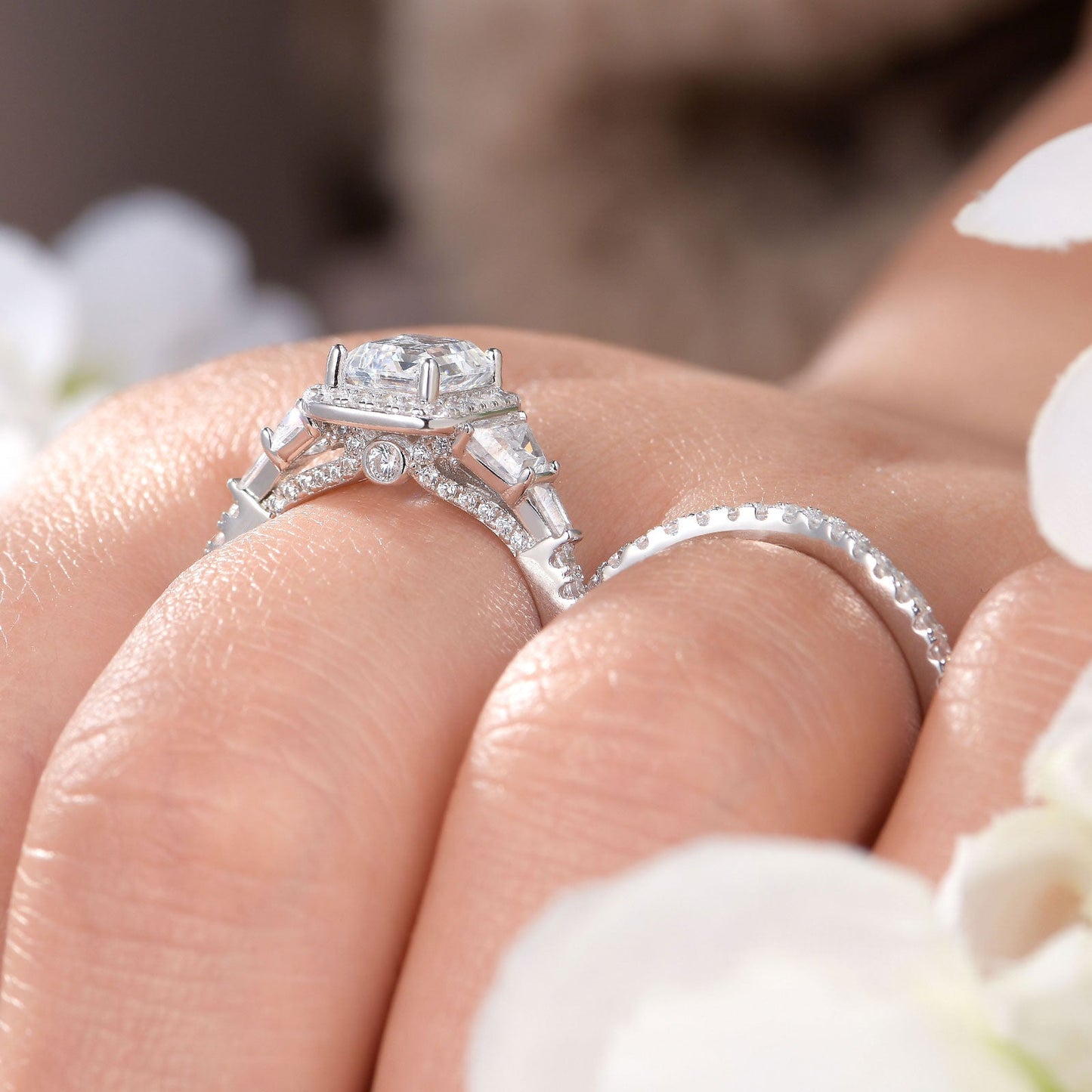 Verlovingspracht - Betoverende Cubic Zirkonia Trouwringen Set voor Dames