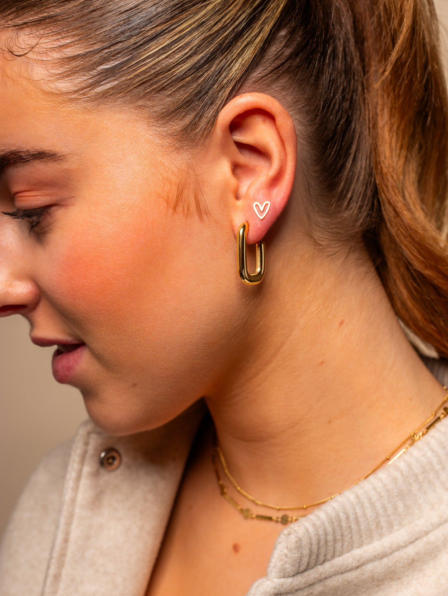 Elegante Gouden Rechthoekige Oorbellen - Chic Lijnen Collectie