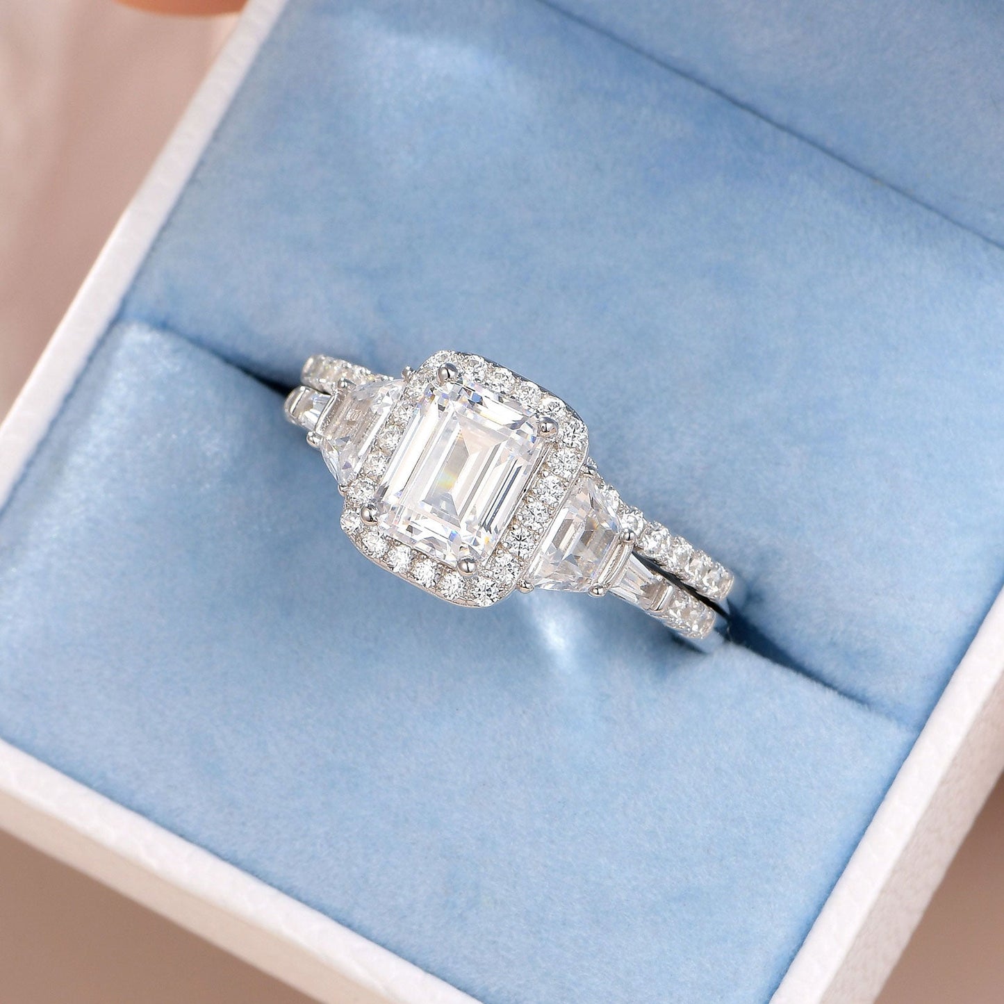 Verlovingspracht - Betoverende Cubic Zirkonia Trouwringen Set voor Dames