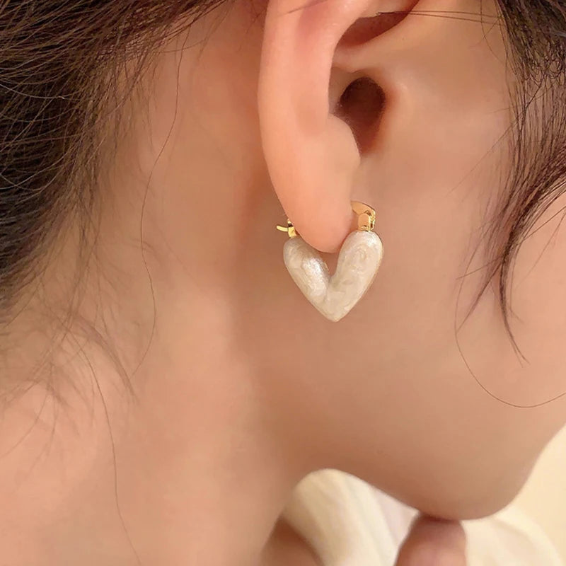 2023 Mode Hartvormige Stud Oorbellen voor Dames - Koreaans Geïnspireerde Elegante Lichtgewicht Luxe Liefdesdruppels - Chique Sieraad Cadeau voor Meisjes