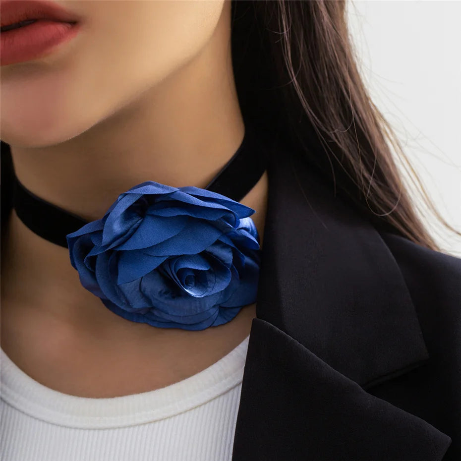 Betoverende Gothic Grote Rozen Sleutelbeen Ketting voor Vrouwen - Verstelbare Choker met een Vleugje Koreaanse Mode en Y2K Charme