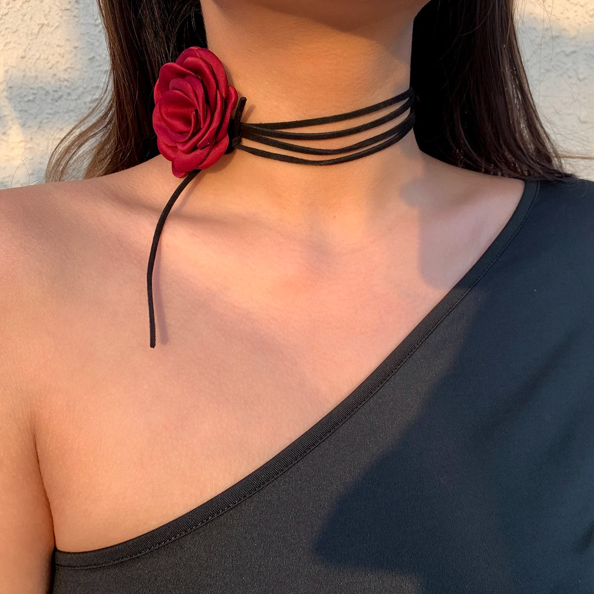 Betoverende Gothic Grote Rozen Sleutelbeen Ketting voor Vrouwen - Verstelbare Choker met een Vleugje Koreaanse Mode en Y2K Charme