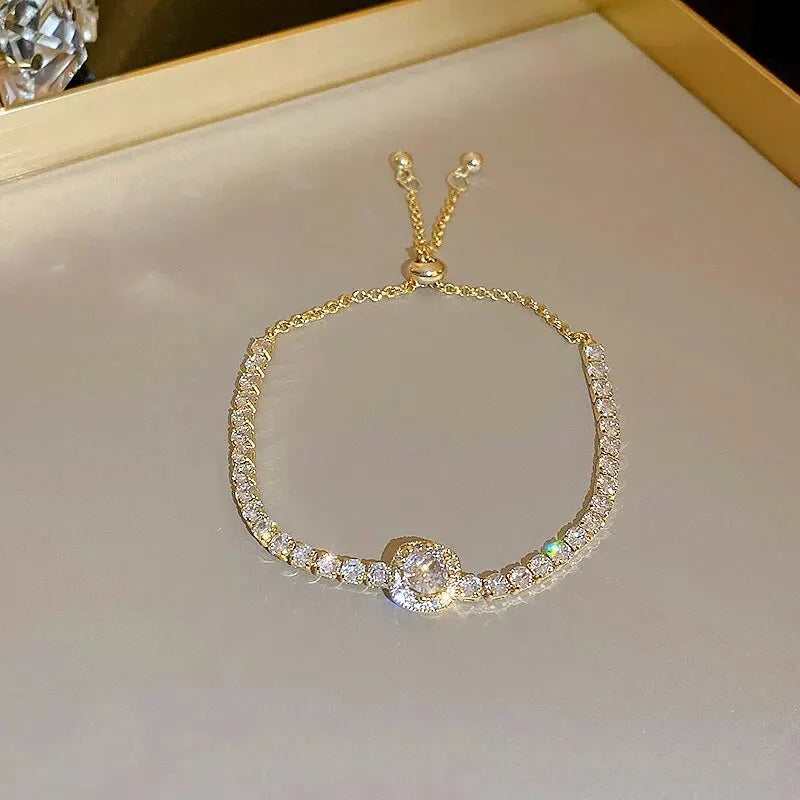 Elegante Koreaanse Vierkante Zirkonia Verstelbare Armband voor Vrouwen - Een Vleugje Licht Luxe en Persoonlijkheid voor Bruiloften en Meer