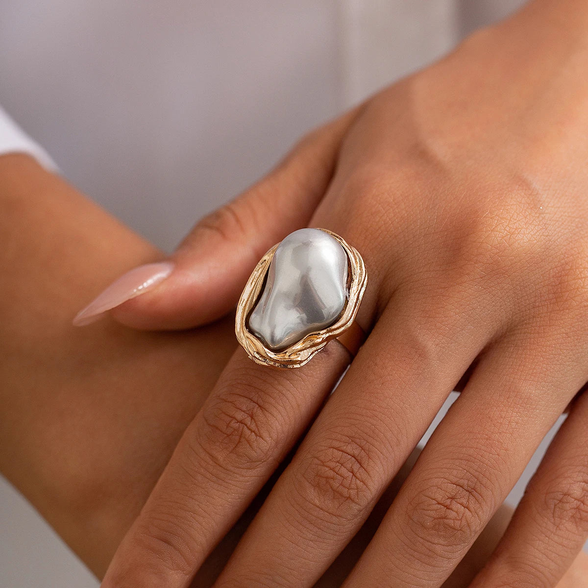 Elegante Onregelmatige Barok Imitatieparel Verstelbare Ringen voor Vrouwen - Esthetische Geometrische Bruiloftsjuwelen door Ingemark