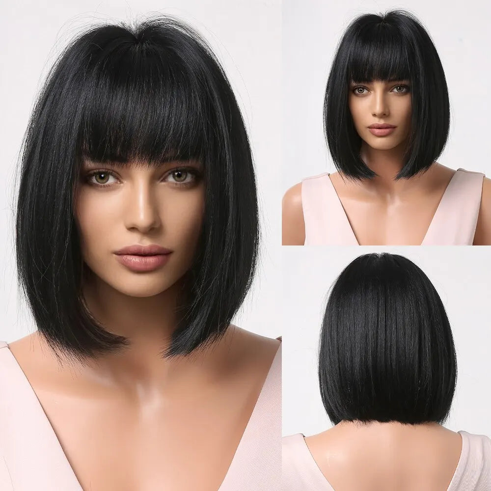 Luxueuze Bourgondische Bobperruque met Stijlvolle Pikkerige Pony - Warmtebestendig Synthetisch Haar voor Moeiteloze Elegantie