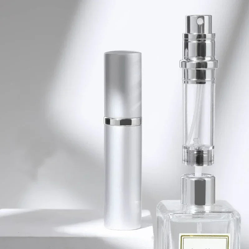 Compact 5ml Mini Onderkant-vullende Parfum Spray Dispenser - Navulbare en Draagbare Cosmetische Atomizer Fles