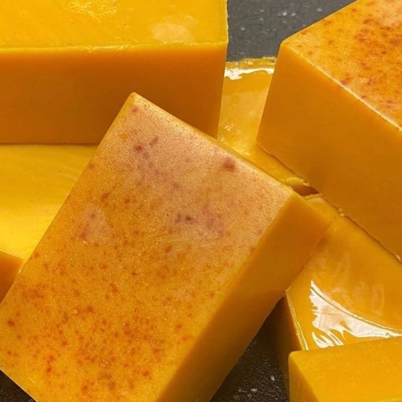 Revitaliseer je huid met Citroen Curcuma Kojic Acid Zeep - Bereik een Heldere, Evenwichte Toon en Gladde, Stralende Teint terwijl je Diep Reinigt en Olie Onder Controle Houdt voor Donkere Huidverzorging!