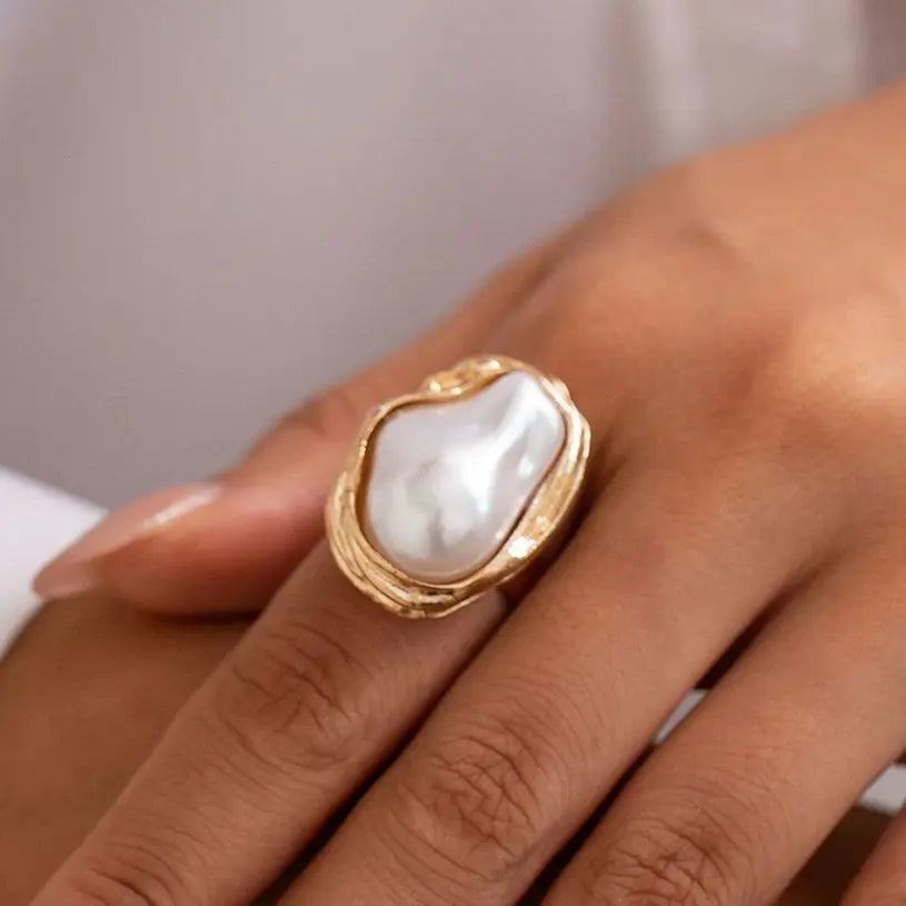 Elegante Onregelmatige Barok Imitatieparel Verstelbare Ringen voor Vrouwen - Esthetische Geometrische Bruiloftsjuwelen door Ingemark