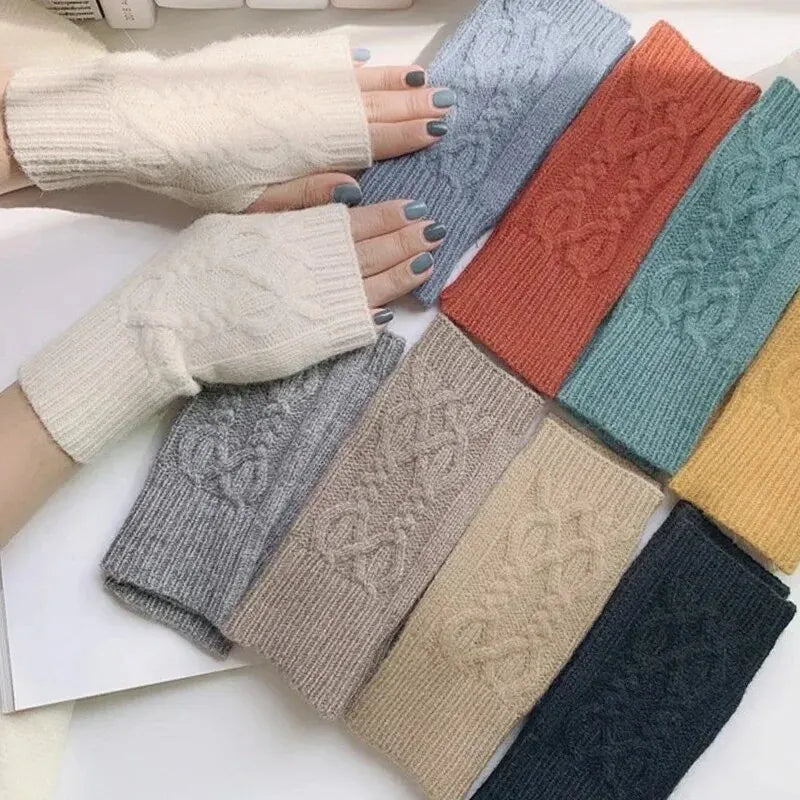 Gezellige Winter Dames Halve Vingerhandschoenen - Zachte Wolachtige Gebreide Ontwerp in Elegant Zwart en Wit