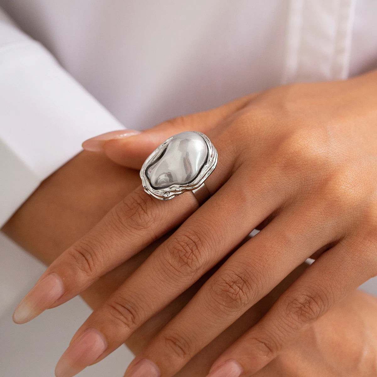 Elegante Onregelmatige Barok Imitatieparel Verstelbare Ringen voor Vrouwen - Esthetische Geometrische Bruiloftsjuwelen door Ingemark
