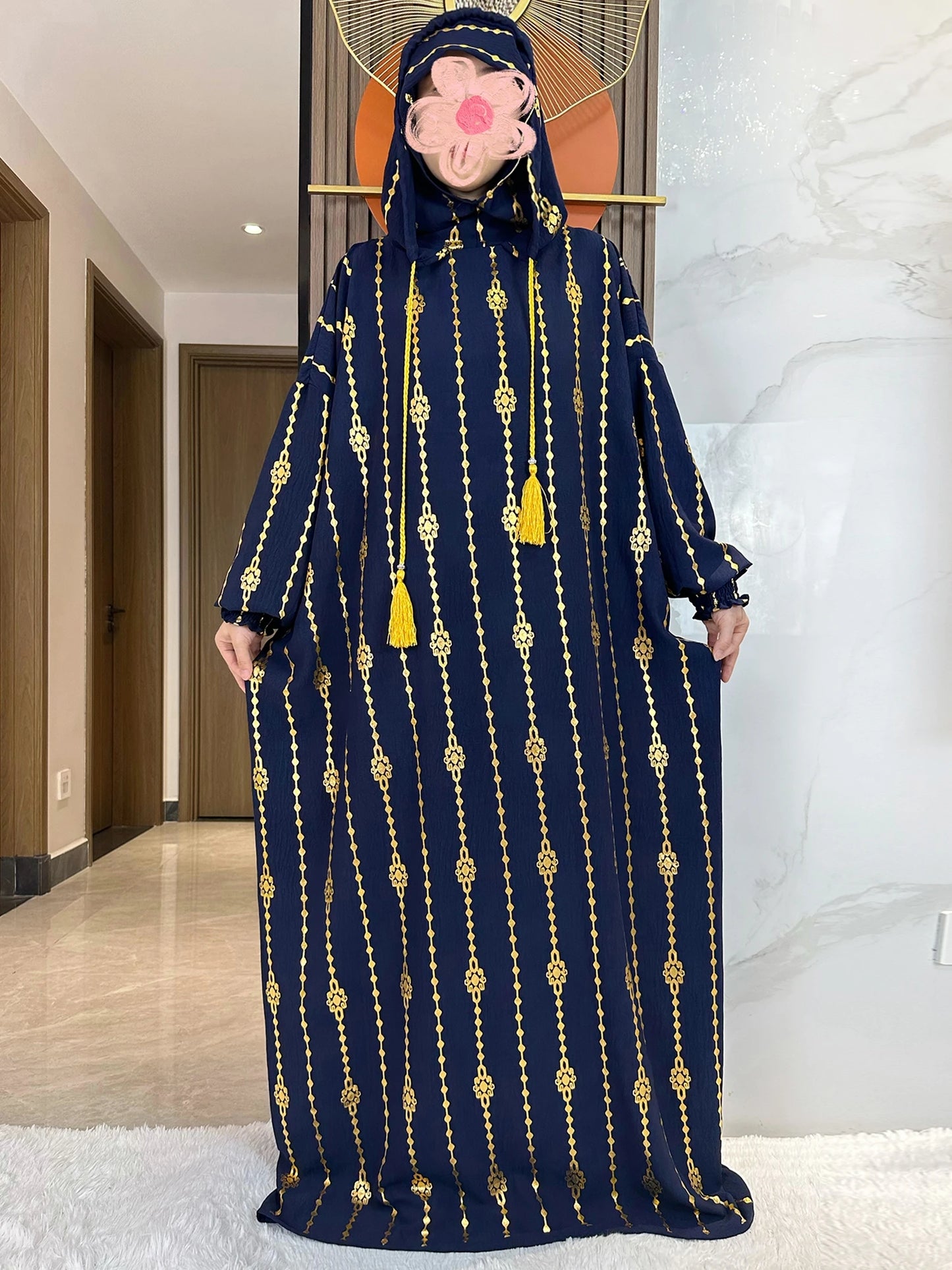 Elegante Katoenen Ramadan Abaya met Dubbele Hoeden - Prachtig Goudstofontwerp voor Moslimvrouwen met Gebed en Speciale Gelegenheden - Geïnspireerd door Dubai en Turkse Kaftanstijlen