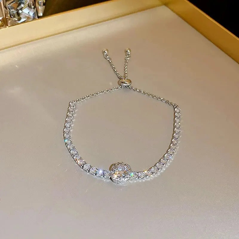Elegante Koreaanse Vierkante Zirkonia Verstelbare Armband voor Vrouwen - Een Vleugje Licht Luxe en Persoonlijkheid voor Bruiloften en Meer
