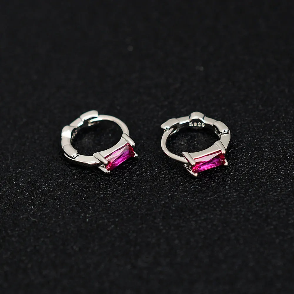 Charmante Huggies Oorringen Set - Kleurrijk Vierkant en Hart Ontwerp in Paars, Wit, Groen, Blauw en Rood - Elegante Kleine Hoopearrings voor Vrouwen en Meisjes, Perfect Trouwringen