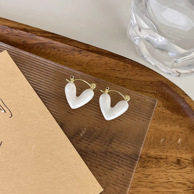 2023 Mode Hartvormige Stud Oorbellen voor Dames - Koreaans Geïnspireerde Elegante Lichtgewicht Luxe Liefdesdruppels - Chique Sieraad Cadeau voor Meisjes