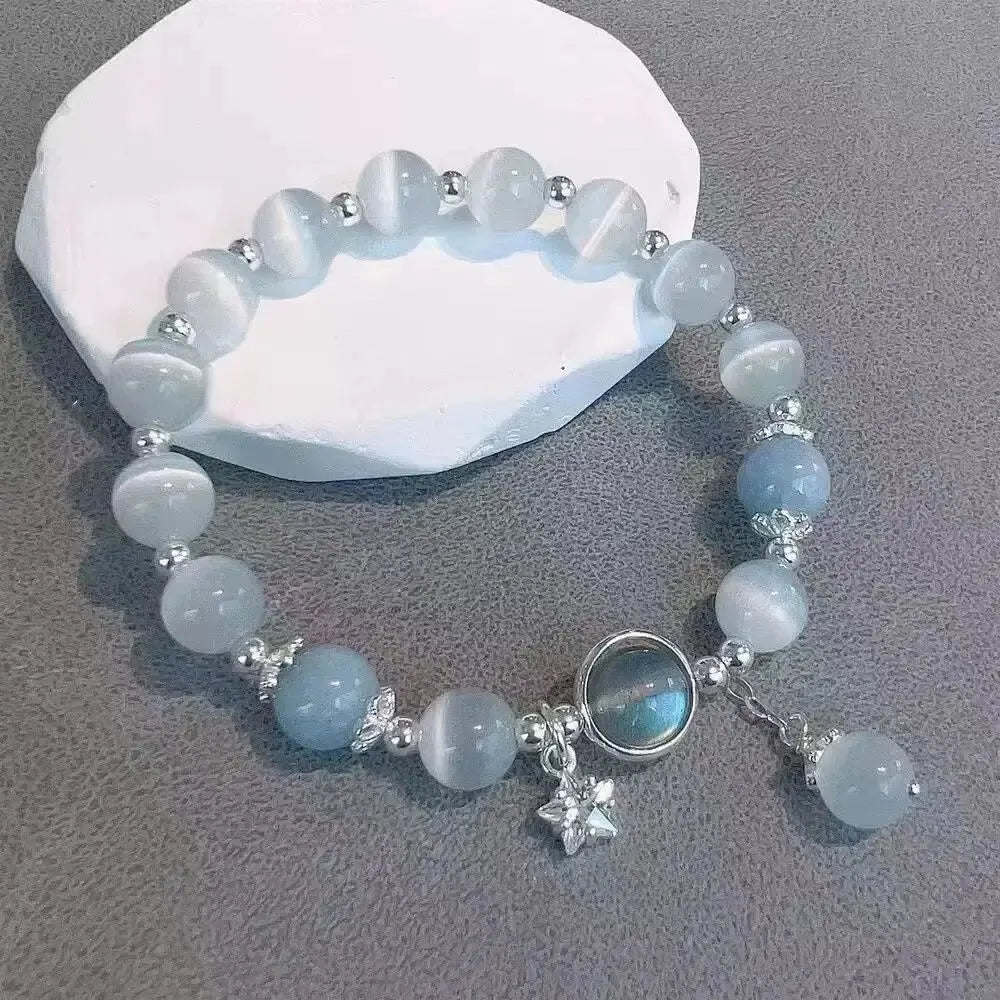 Elegante Vijfpuntige Ster Armband met Kattenoog Maansteen Kristallen - Luxe Elastisch Ontwerp voor een Vleugje Glamour