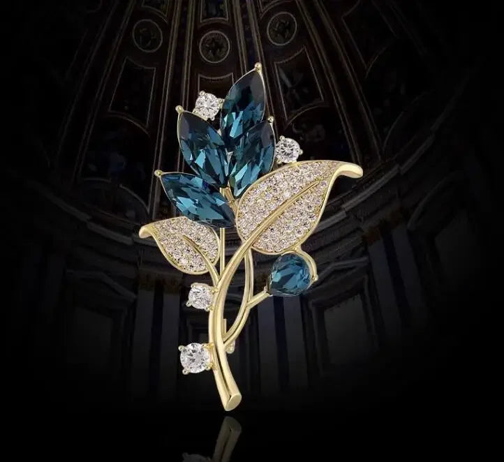 Prachtige paarse lavendel kristallen strass broche - Elegante bloemenpin voor jassen & luxe sieraad cadeau voor haar