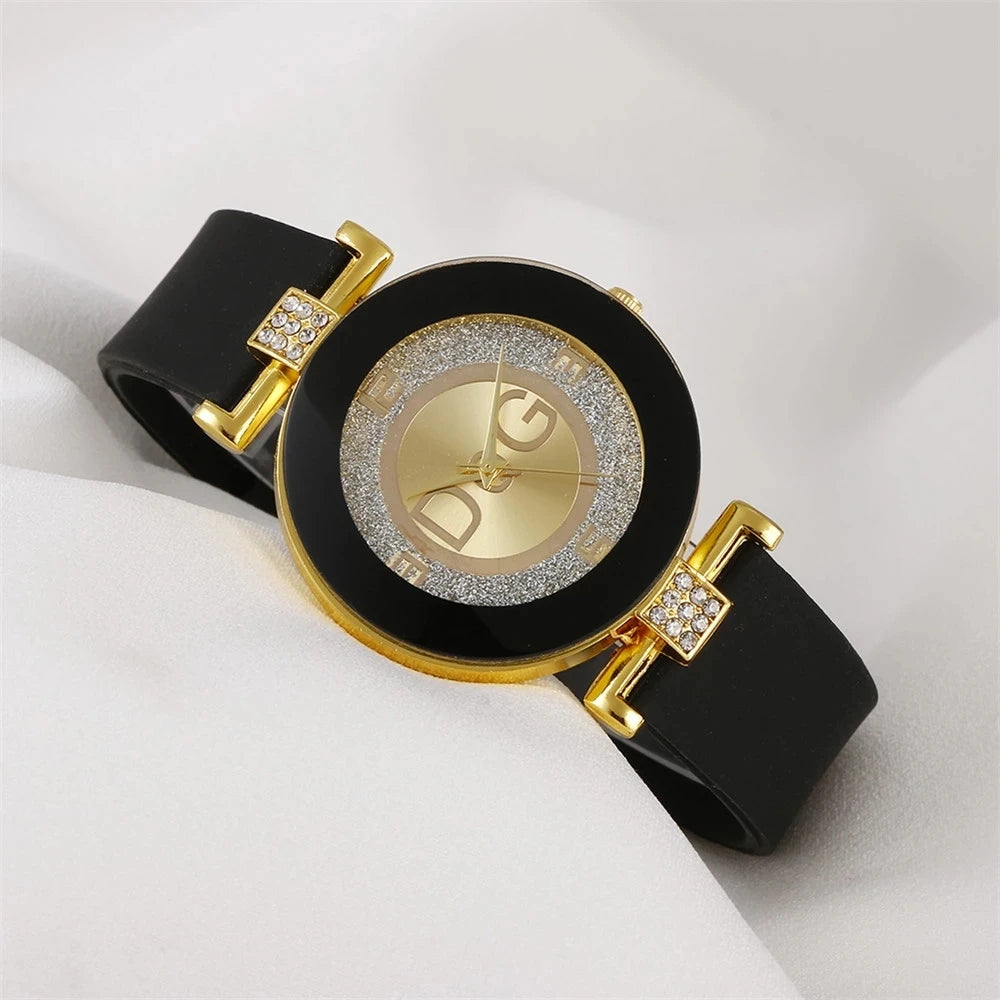 Elegante Dames Quartz Horloge met Siliconen Band - Stijlvolle Met Roodstenen Geaccentueerde Casual Polshorloge voor de Modebewuste Vrouw in Chic Zwart DQG