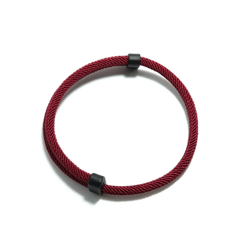 Stijlvolle Verstelbare Rode Draad Armband voor Stellen - Perfect voor Lovers, Minimalisten, Yoga- en Meditatie Enthousiastelingen