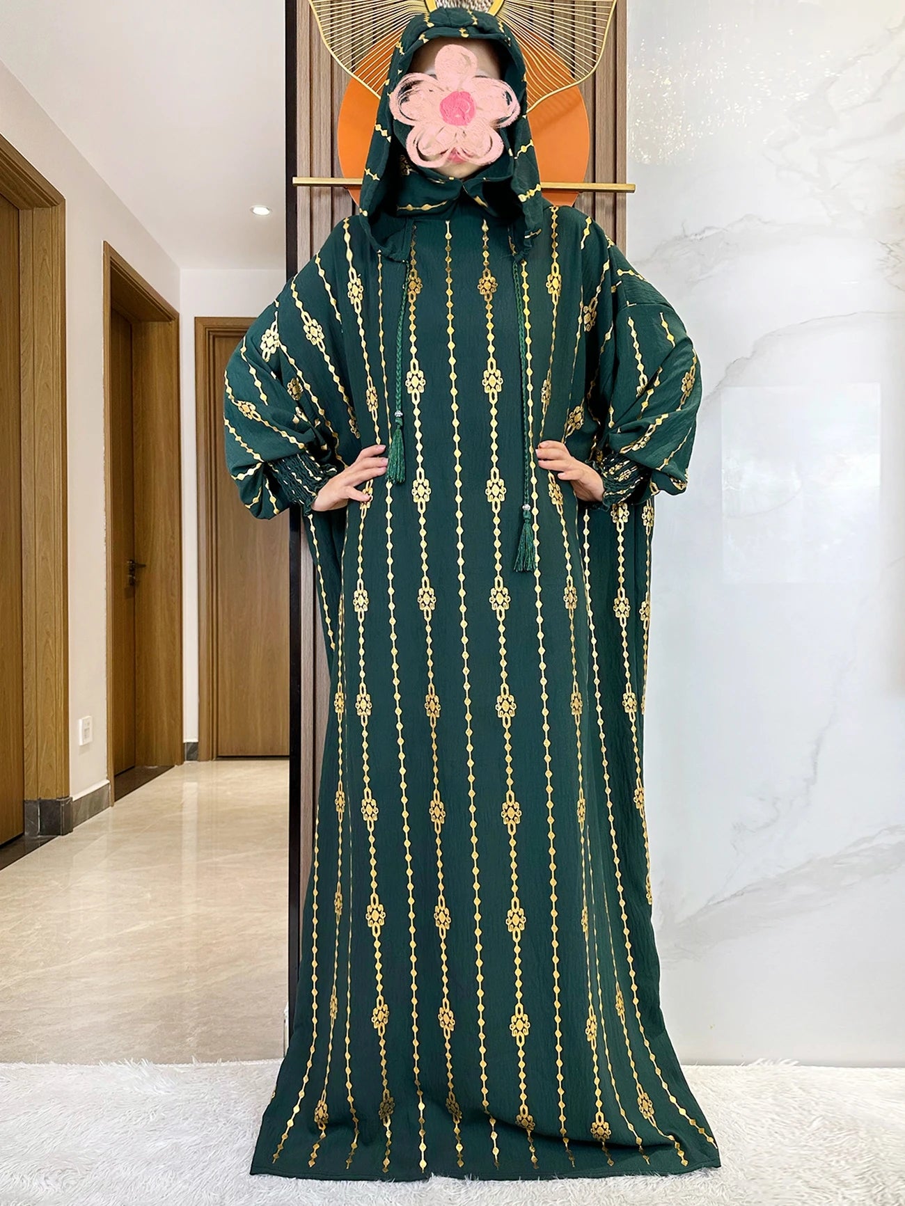 Elegante Katoenen Ramadan Abaya met Dubbele Hoeden - Prachtig Goudstofontwerp voor Moslimvrouwen met Gebed en Speciale Gelegenheden - Geïnspireerd door Dubai en Turkse Kaftanstijlen