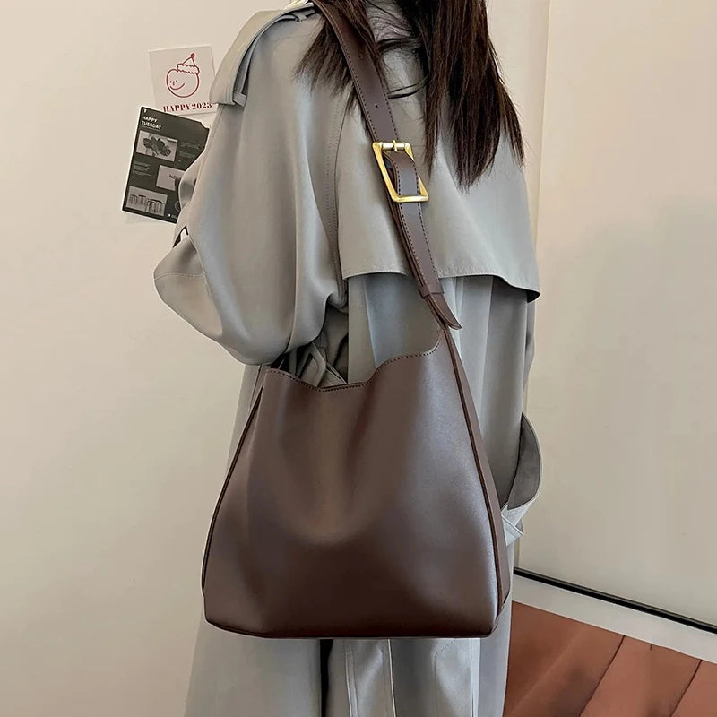 Chic Minimalistische PU Leren Schoudertas voor Vrouwen - Veelzijdige Handtas & Crossbody Stijl Perfect voor Werk