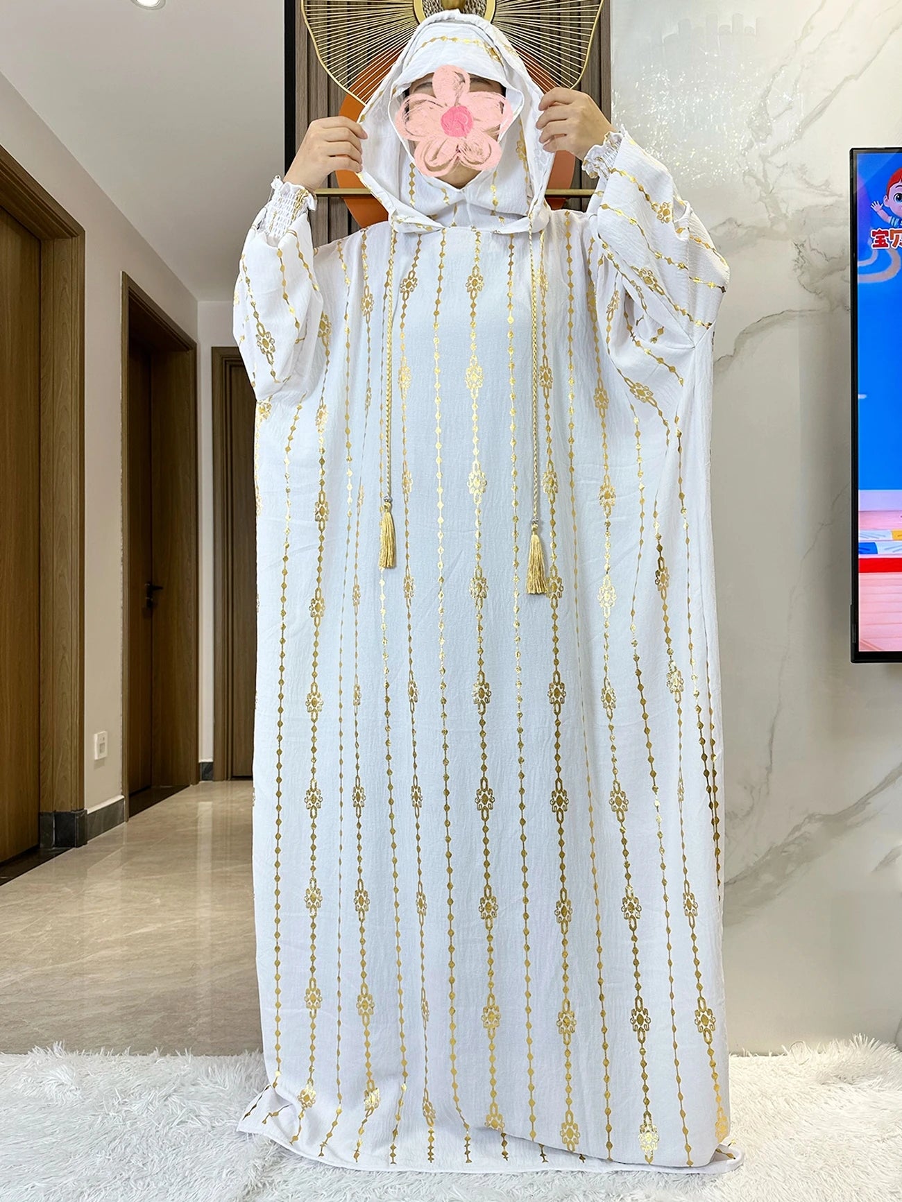 Elegante Katoenen Ramadan Abaya met Dubbele Hoeden - Prachtig Goudstofontwerp voor Moslimvrouwen met Gebed en Speciale Gelegenheden - Geïnspireerd door Dubai en Turkse Kaftanstijlen