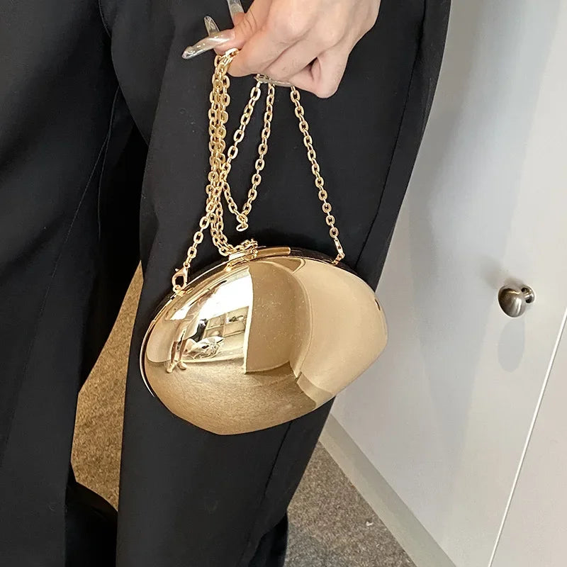 Chique Acrylaat Schelp Clutch Tas - Elegante Gouden & Zilveren Avondhandtas voor Vrouwen - Stijlvolle Glanzende Metalen Schouder- en Crossbodytas - Perfect voor Feesten!
