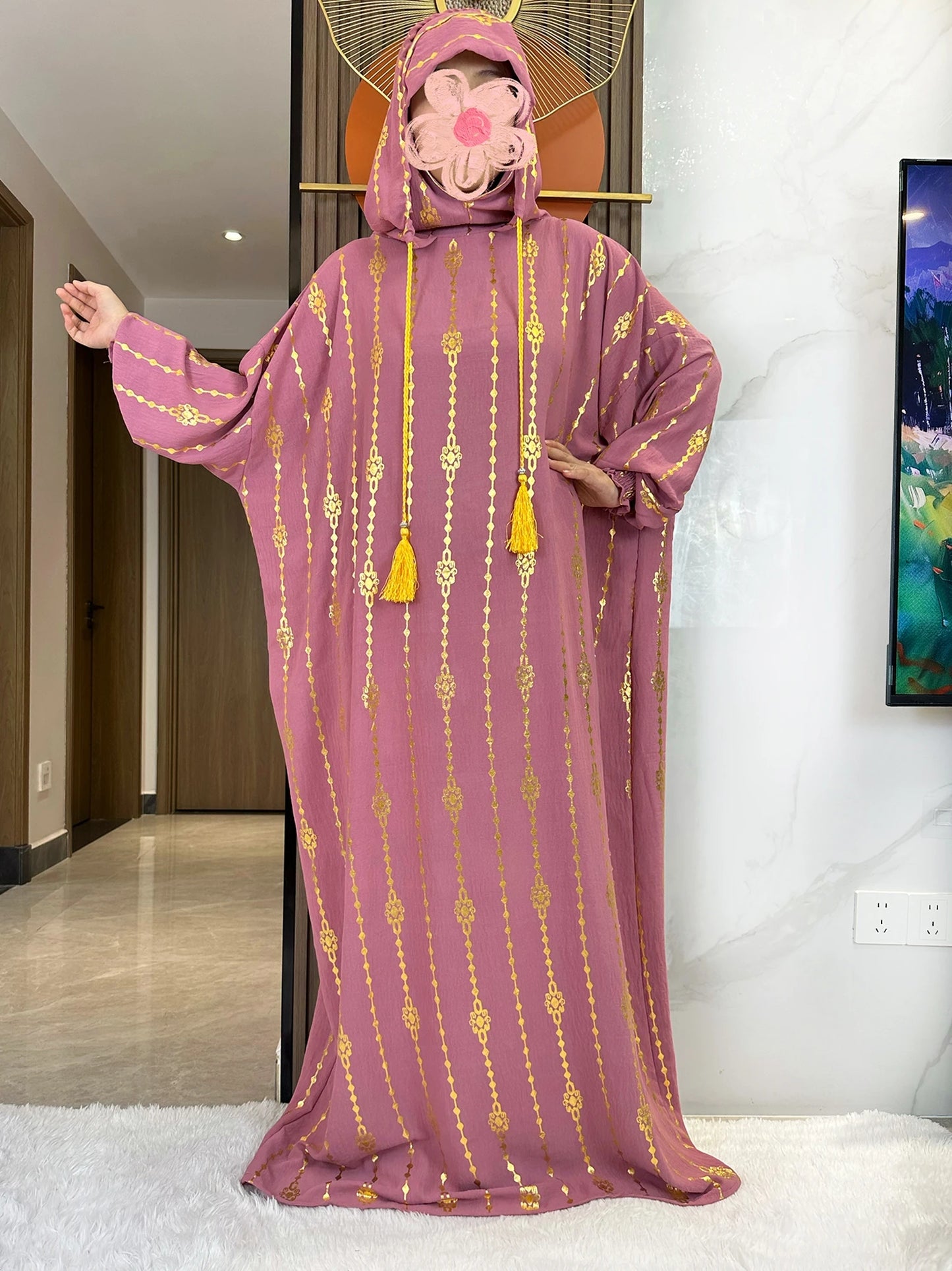 Elegante Katoenen Ramadan Abaya met Dubbele Hoeden - Prachtig Goudstofontwerp voor Moslimvrouwen met Gebed en Speciale Gelegenheden - Geïnspireerd door Dubai en Turkse Kaftanstijlen