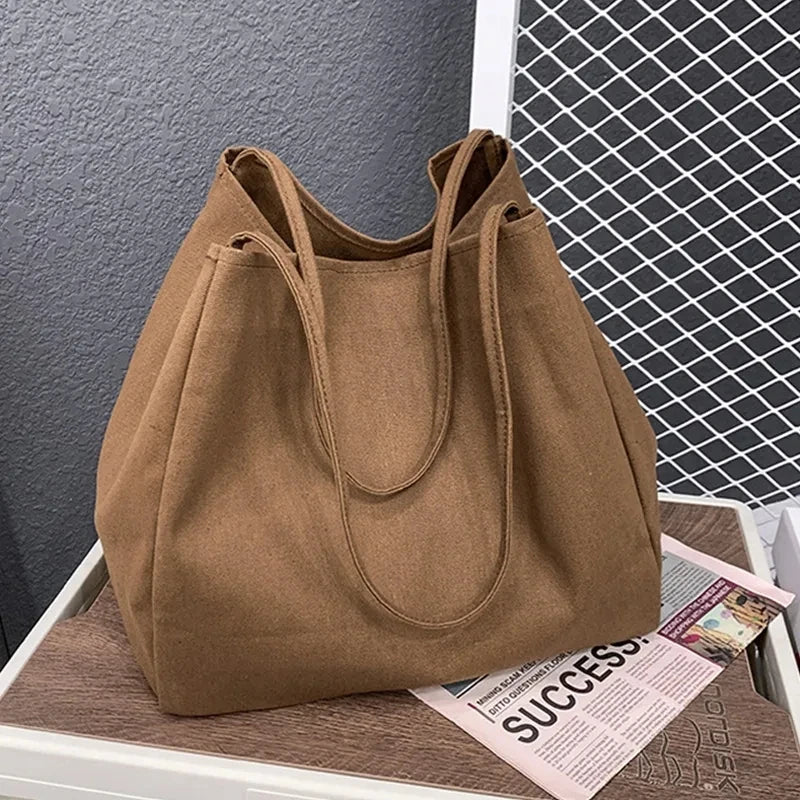 Stijlvolle en Ruime Eco-vriendelijke Canvas Draagtas - Perfect voor de Dagelijkse Avonturen van Vrouwen en Boodschappen!