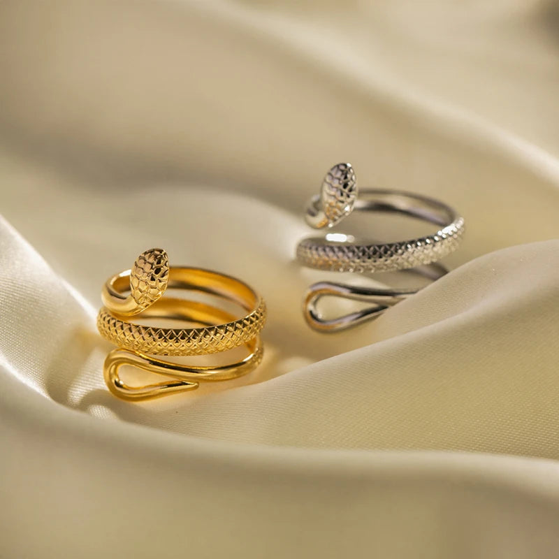 2025 Retro Hollow Zirconringen voor Vrouwen – Luxe Gouden Slangontwerp Trendsettende RVS Sieraden