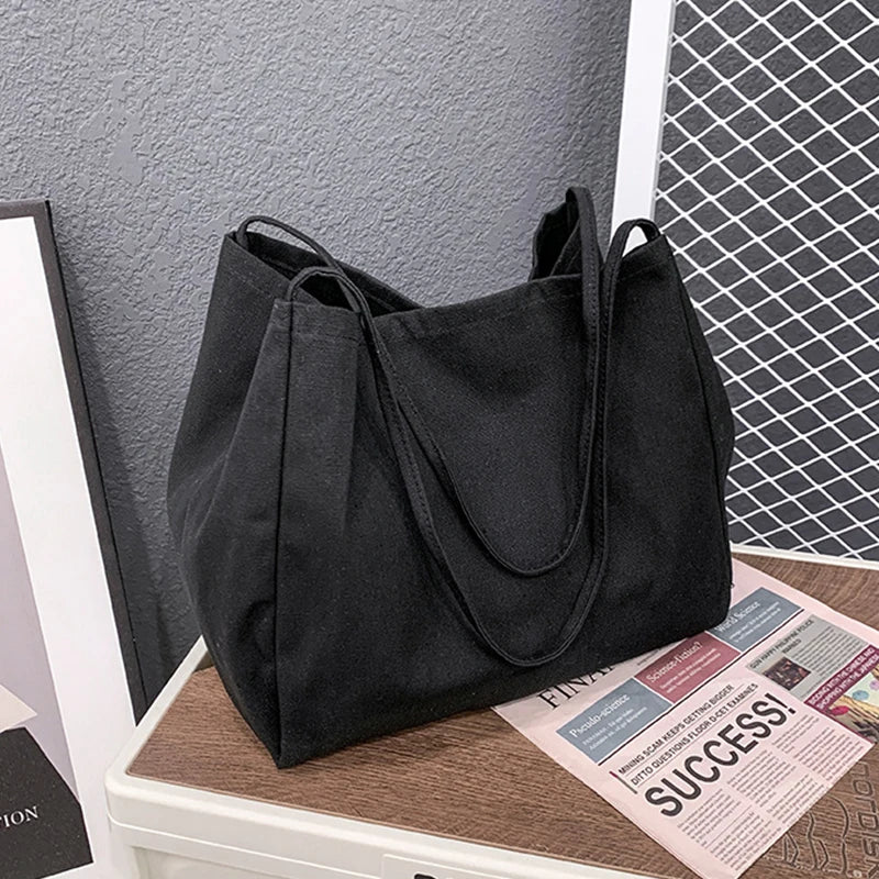 Stijlvolle en Ruime Eco-vriendelijke Canvas Draagtas - Perfect voor de Dagelijkse Avonturen van Vrouwen en Boodschappen!