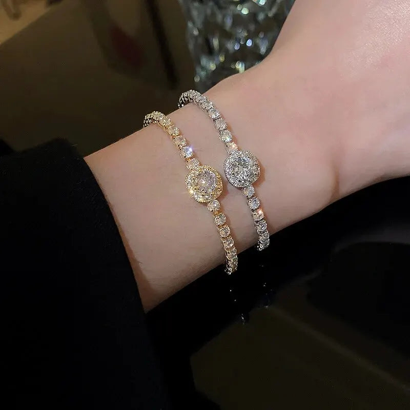 Elegante Koreaanse Vierkante Zirkonia Verstelbare Armband voor Vrouwen - Een Vleugje Licht Luxe en Persoonlijkheid voor Bruiloften en Meer