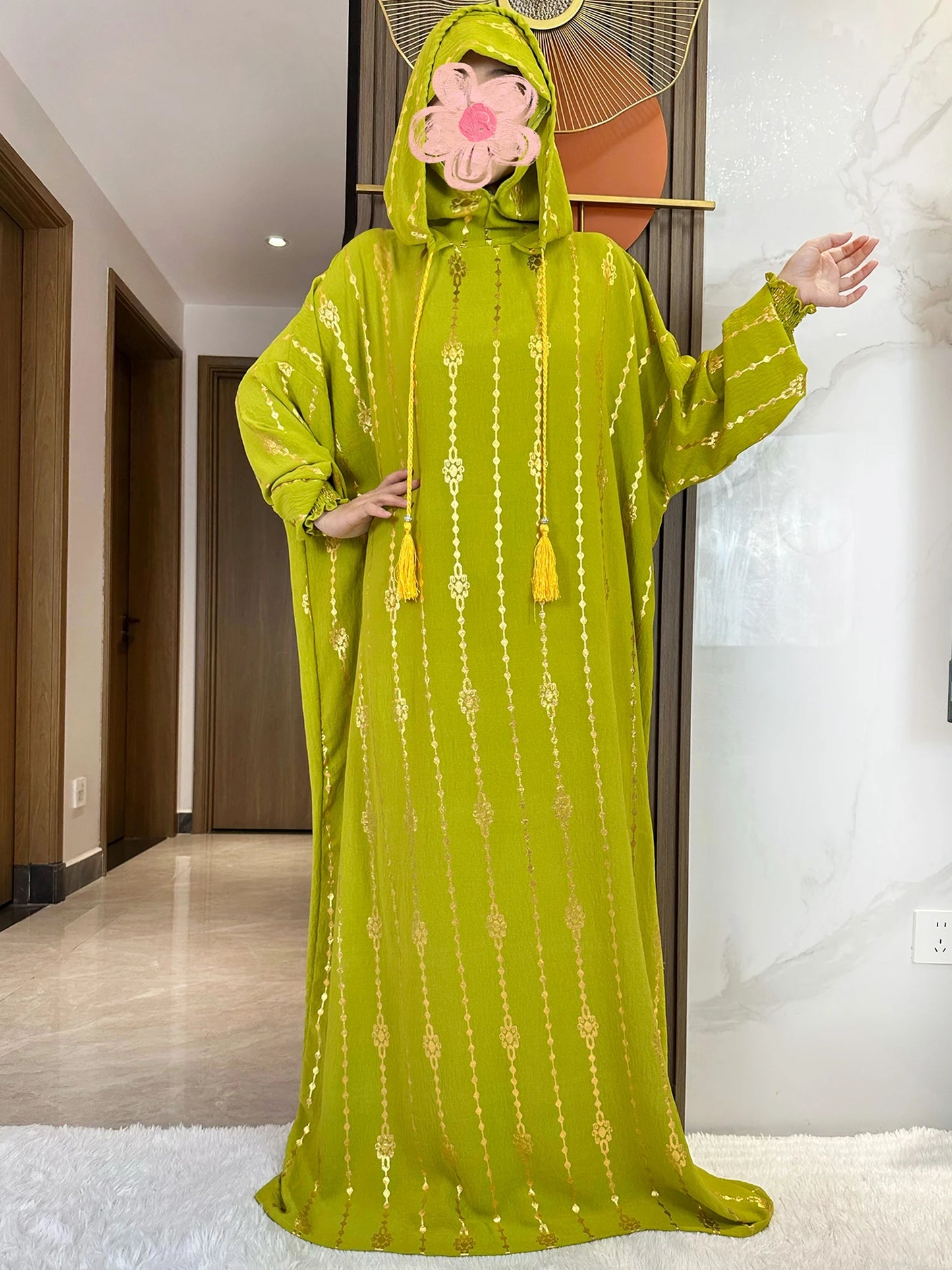 Elegante Katoenen Ramadan Abaya met Dubbele Hoeden - Prachtig Goudstofontwerp voor Moslimvrouwen met Gebed en Speciale Gelegenheden - Geïnspireerd door Dubai en Turkse Kaftanstijlen