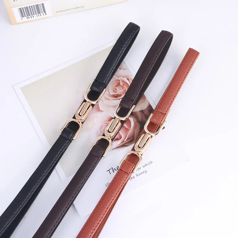 Chique Vrouwelijke Verstelbare Dunne Leren Riem met Vintage Gouden Gesp - Perfect voor Jurken!