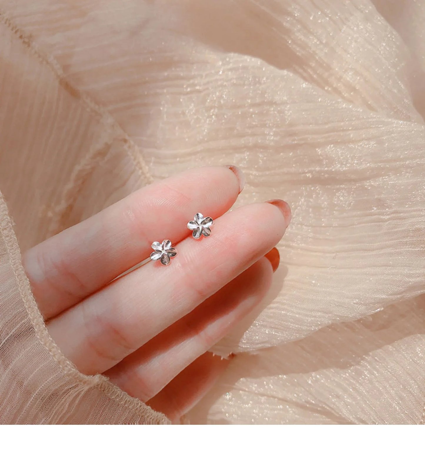 Trendy Hart Oorbellen voor Vrouwen - Hypoallergeen, Minimalistisch Zilveren Sterontwerp Perfect voor Dagelijks Gebruik en Charmante Cadeau-ideeën