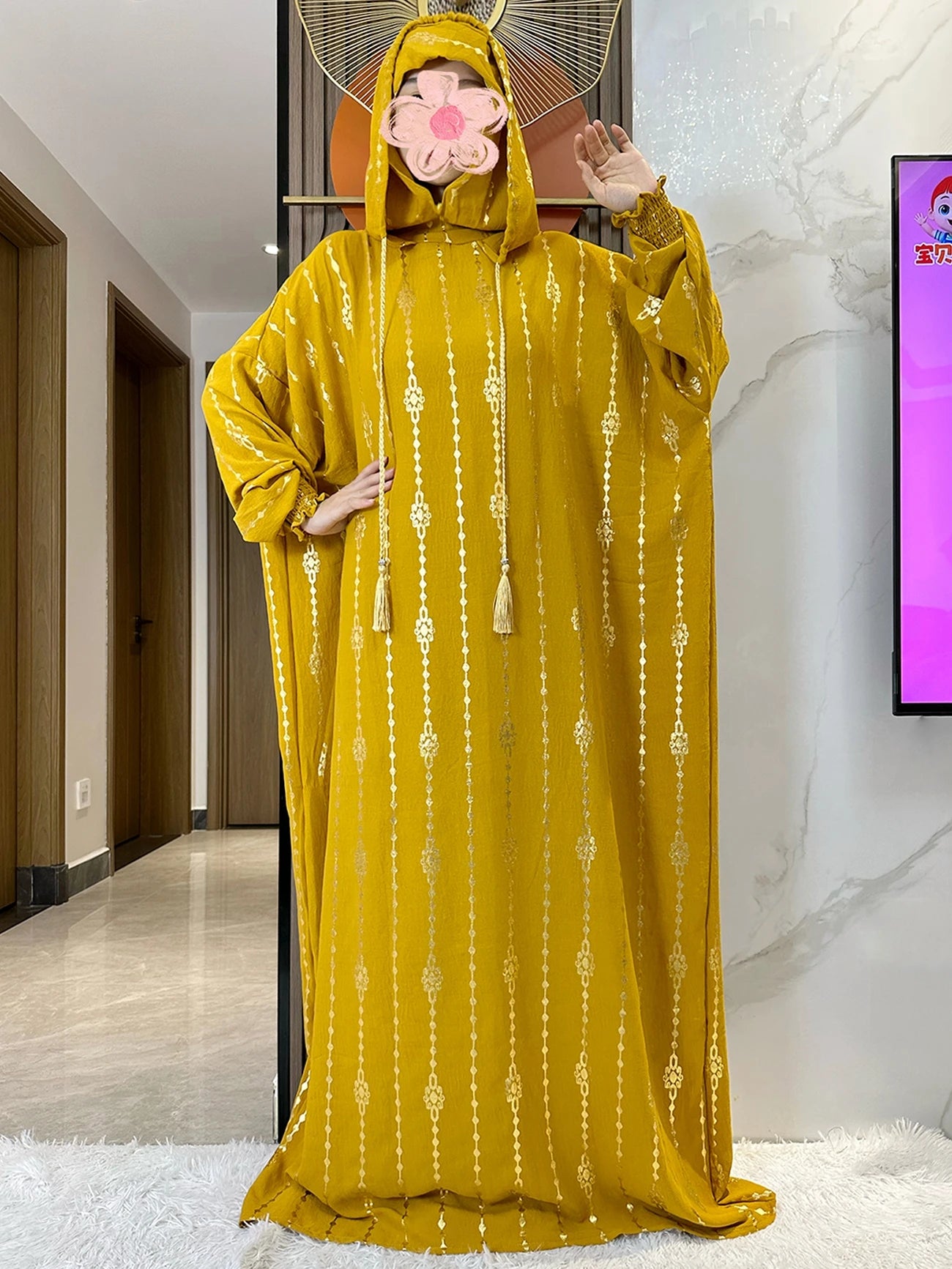 Elegante Katoenen Ramadan Abaya met Dubbele Hoeden - Prachtig Goudstofontwerp voor Moslimvrouwen met Gebed en Speciale Gelegenheden - Geïnspireerd door Dubai en Turkse Kaftanstijlen