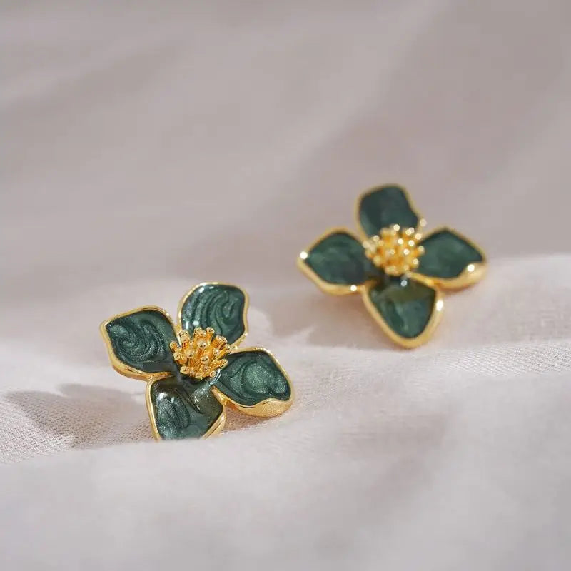 Charmante Vintage Bloemige Stud Oorbellen voor Dames - Kleurrijke Metalen Oor Sieraad Perfect voor Feesten en Huwelijken!
