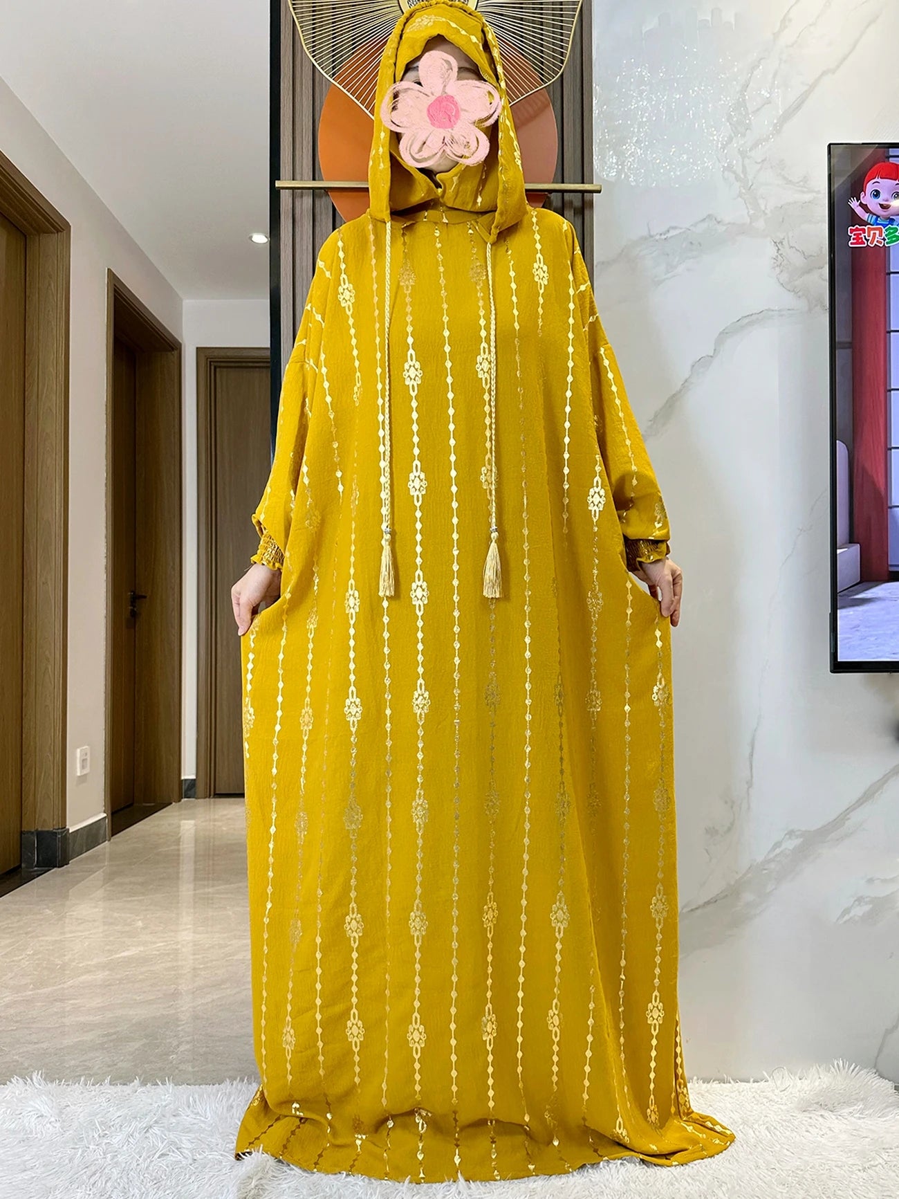 Elegante Katoenen Ramadan Abaya met Dubbele Hoeden - Prachtig Goudstofontwerp voor Moslimvrouwen met Gebed en Speciale Gelegenheden - Geïnspireerd door Dubai en Turkse Kaftanstijlen