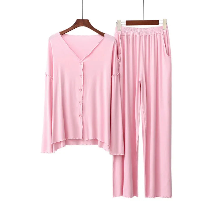 Gezellige en Chique Dames 2-delige Winter Loungewear Set - Stijlvolle Lange Mouwen Pyjama en Zachte Cardigan voor Ontspanning in Lente en Herfst