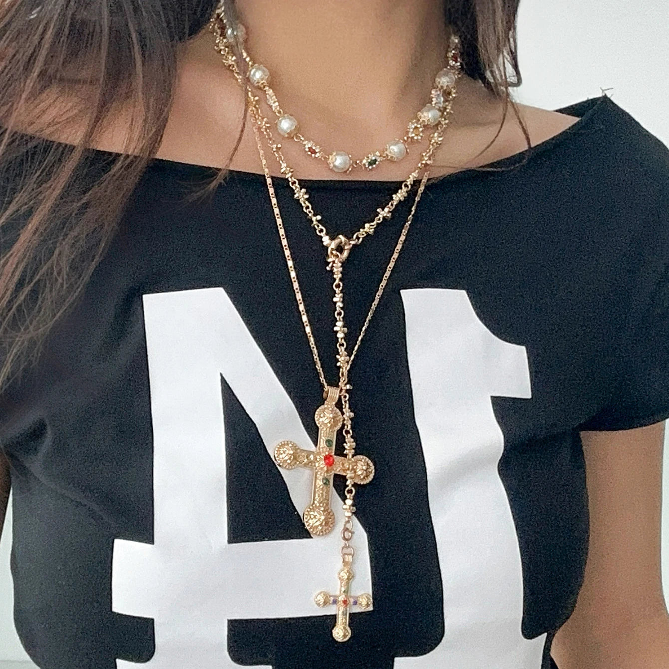 Elegante Ingemark Rhinestone en Imitatieparel Kralen Ketting met Vintage Jezus Kruis Hanger - Een Prachtige Choker voor Bruiden en Speciale Gelegenheden - Y2K Geïnspireerde Sieraden