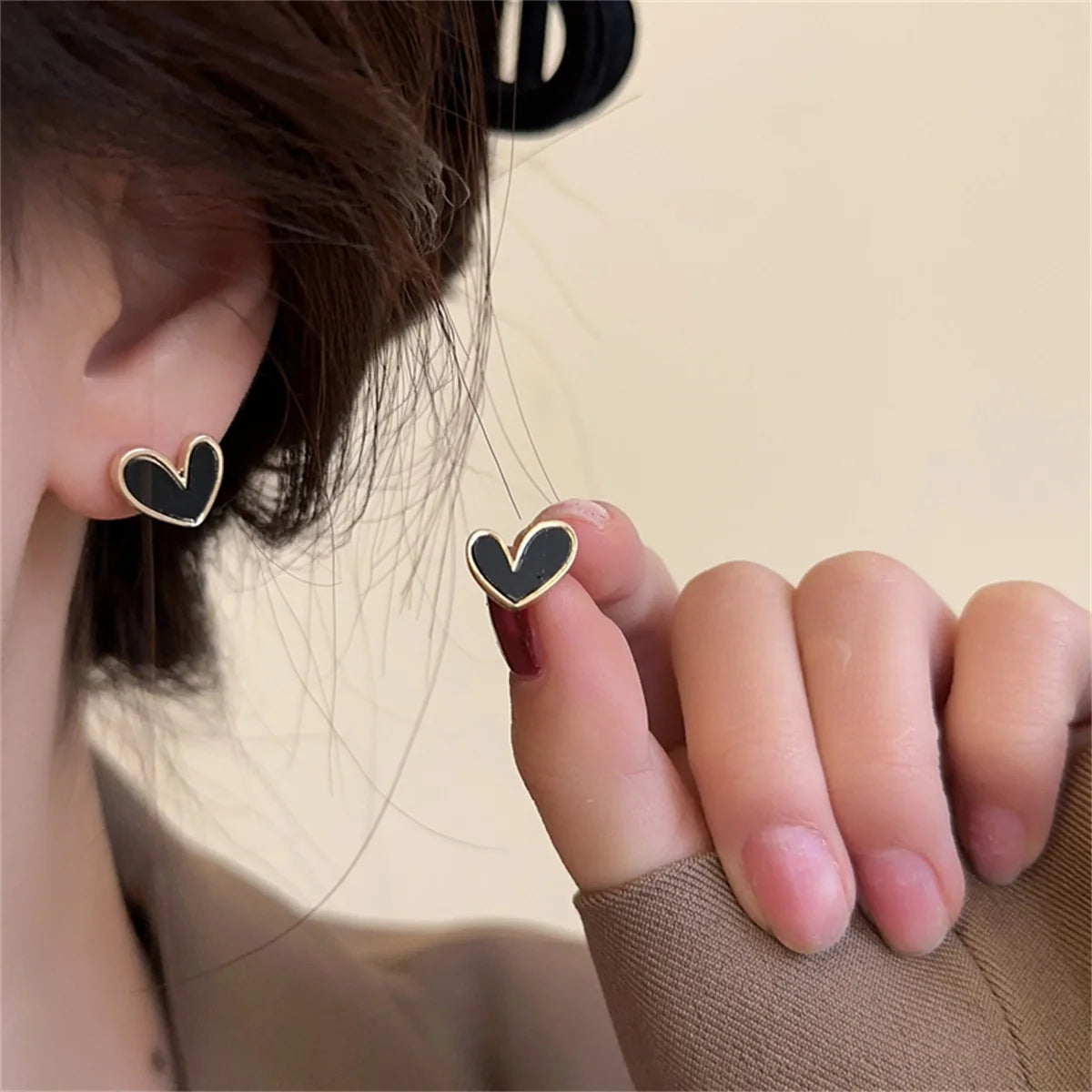 Charmante Koreaanse blauwe glazuur hart stud oorbellen - Schattige minimalistische sieraden perfect voor vrouwen en meisjes! Een stijlvolle cadeau met een esthetisch geometrisch ontwerp.
