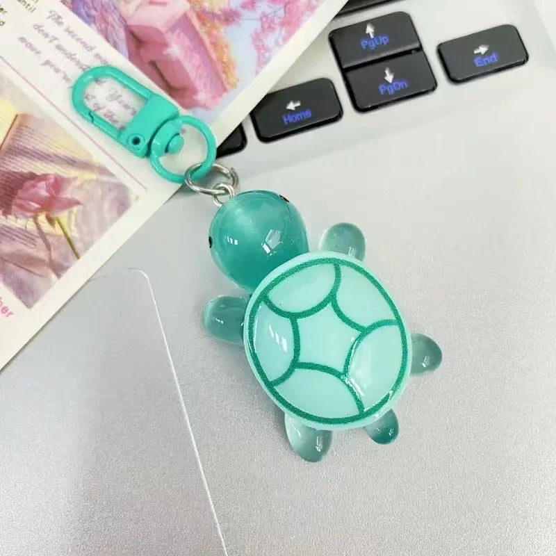Schattige Glow-in-the-Dark Schildpad Sleutelhanger - Kleurvolle Schildpad Hanger voor Vrouwen en Meisjes, Perfect voor Rugzakken en DIY Accessoires! Ideaal Cadeau voor Studenten!