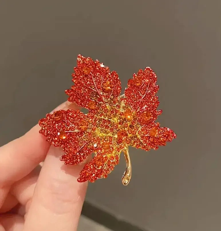 Prachtige paarse lavendel kristallen strass broche - Elegante bloemenpin voor jassen & luxe sieraad cadeau voor haar