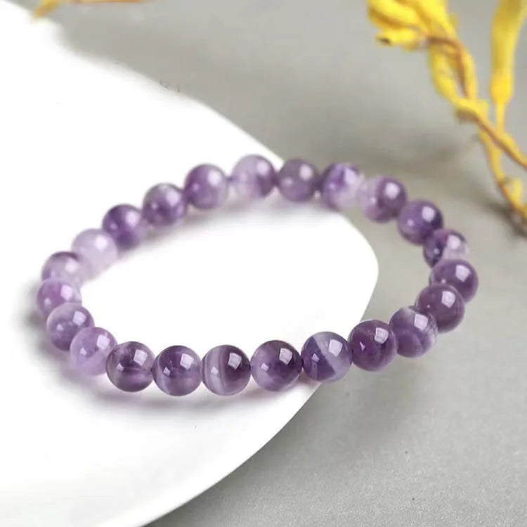 Betoverende Amethist Steentjes Armbanden voor Vrouwen – Paarse Kristal Kwarts Energie Bangle voor Reiki Genezing en Doordachte Cadeaus