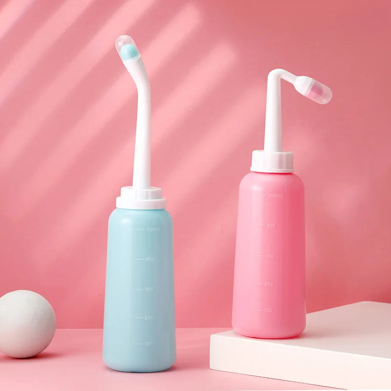 500ml Reisvriendelijke Handheld Bidet Spray - Perfect voor Mama's, Baby's en Zwangere Vrouwen - De Ultieme Reinigingsoplossing voor Babyshowers!
