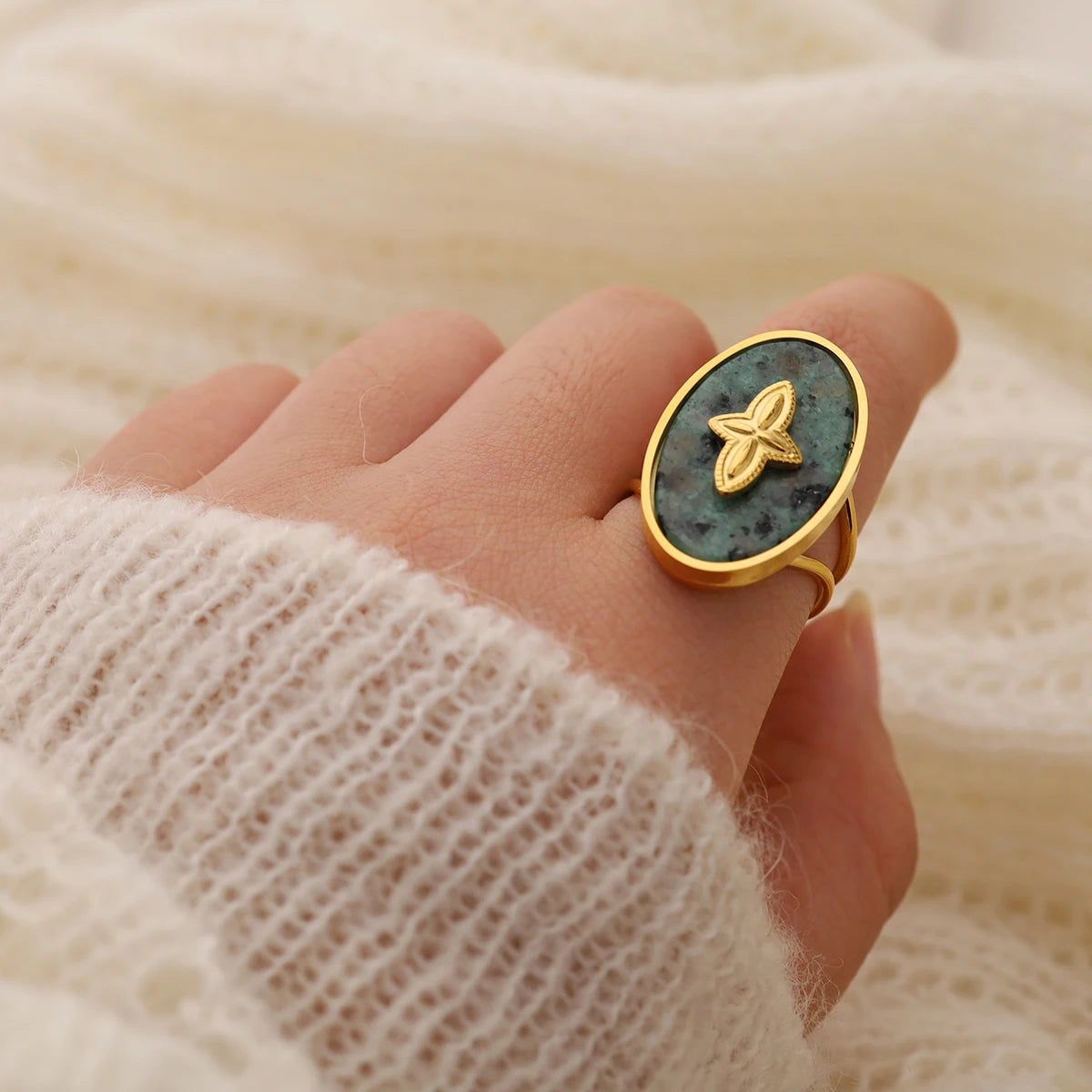 Omarm je Wilde Spirit: 2024 Nieuwe Rvs Ringen voor Vrouwen – Vintage Natuurlijke Steen Luxe Statement Sieraden, Waterdicht en Stylish!