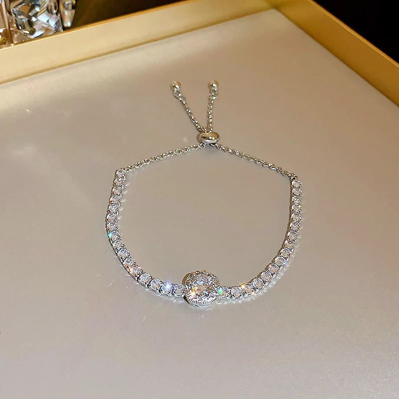 Elegante Koreaanse Vierkante Zirkonia Verstelbare Armband voor Vrouwen - Een Vleugje Licht Luxe en Persoonlijkheid voor Bruiloften en Meer