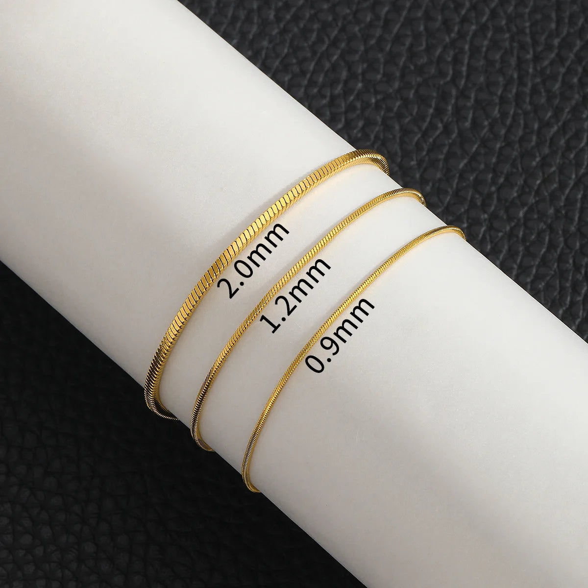 Stijlvolle Vierkante Rvs Slangenbeen Schakelarmband - Trendy Hip-Hop Sieraden voor Mannen en Vrouwen - Perfect voor Feesten en Speciale Gelegenheden!