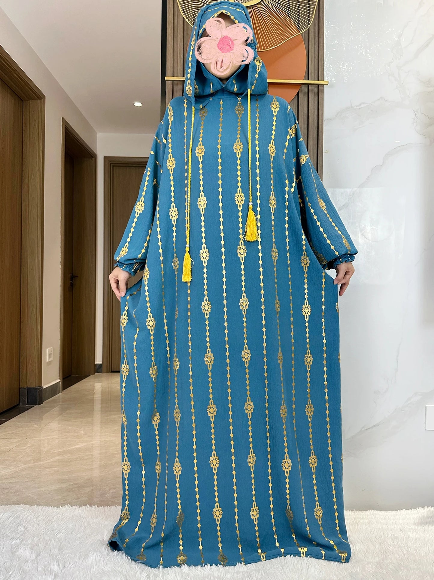 Elegante Katoenen Ramadan Abaya met Dubbele Hoeden - Prachtig Goudstofontwerp voor Moslimvrouwen met Gebed en Speciale Gelegenheden - Geïnspireerd door Dubai en Turkse Kaftanstijlen