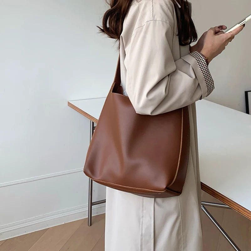Chic Minimalistische PU Leren Schoudertas voor Vrouwen - Veelzijdige Handtas & Crossbody Stijl Perfect voor Werk