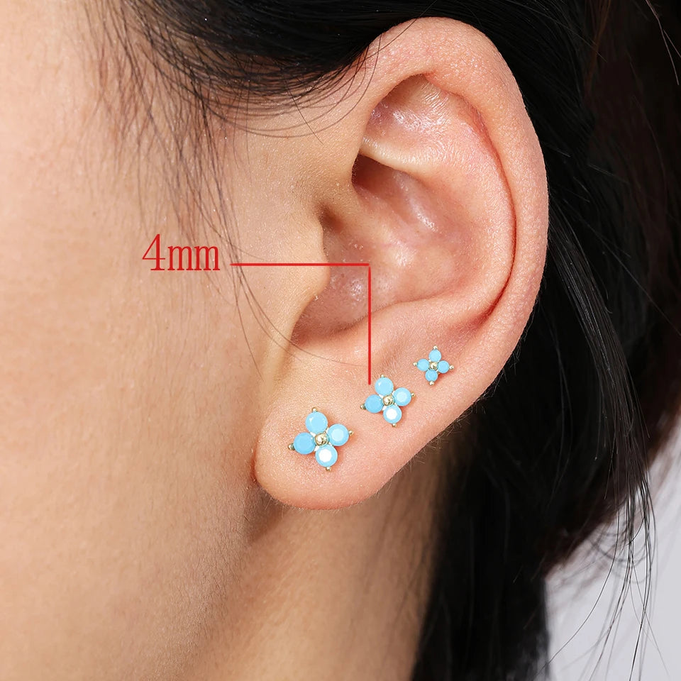 Chic Minimalistische Gouden Bloem Stud Oorbellen - Perfecte Ooraccessoires voor Vrouwen en Meisjes van ZAKOL